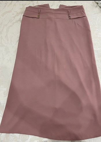 Pembe Drapeli Uzun Kadın