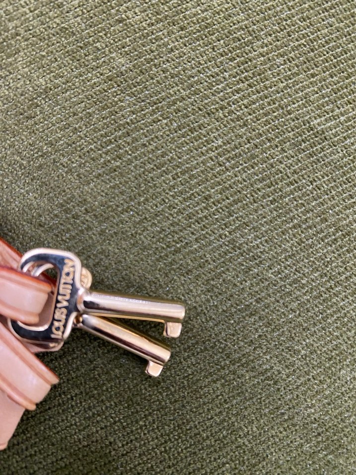 Louıs vuitton çanta anahtarı - Görsel 2