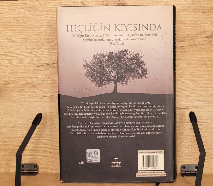 Hiçliğin Kıyısında - J. A. Redmerski - Görsel 2