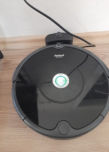 İ-ROBOT ROOMBA