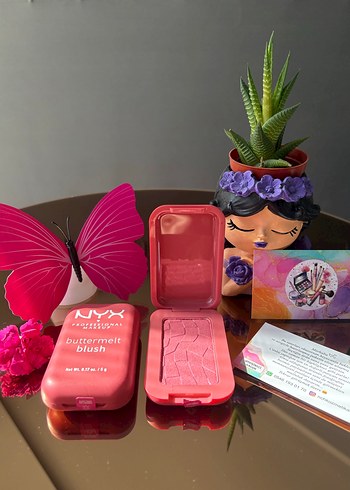NYX Buttermelt Allık -