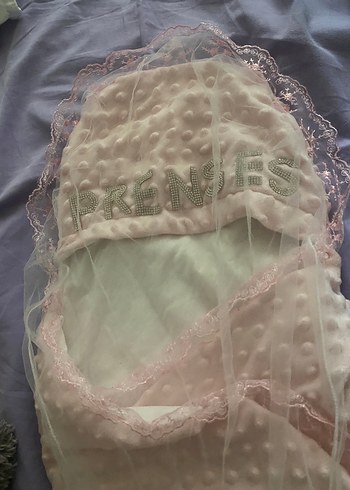 Dantel Detaylı Pembe Kız Bebek Kundak - Görsel 2