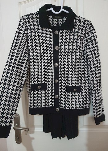 Uzun Siyah Kazayağı Desenli Hırka - Görsel 2