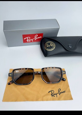 Ray Ban