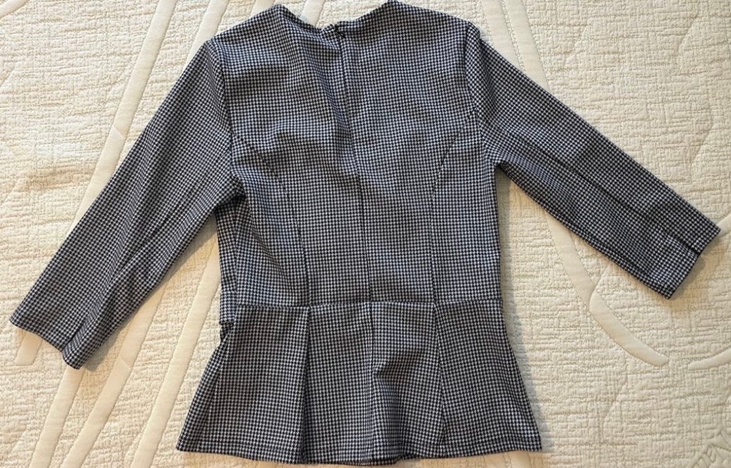 Düğmeli, Kısa Kollu Gri Kadın Bluz - Görsel 2