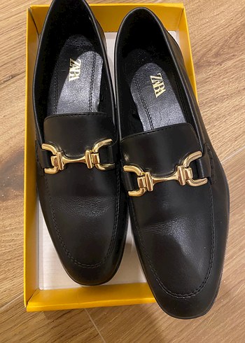 Zara Altın Tokalı Siyah Deri Kadın Loafer