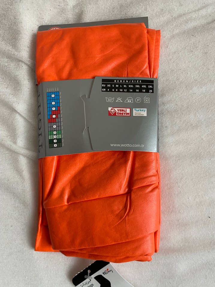 Turuncu Desenli Çocuk Taytı - Görsel 3