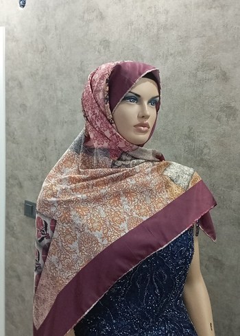 Kadın Çok Renkli Dökümlü Şal - Görsel 3