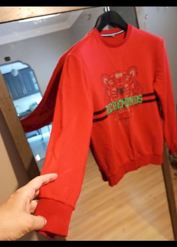 Diğer Kırmızı Kapüşonsuz Nakışlı Sweatshirt