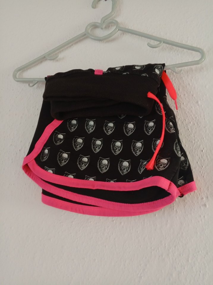 Pembe Şort - Görsel 2