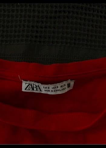 Zara Kırmızı Kolsuz Kadın Üst