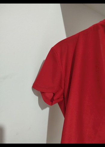 Kadın Kırmızı Drapeli V Yaka Bluz - Görsel 2