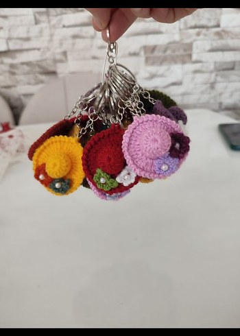 Renkli Örgü Bohem Anahtarlıklar
adet fiyatı 30 TL dir - Görsel 2