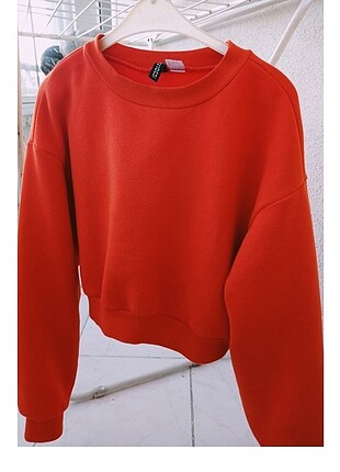 Crop sweat