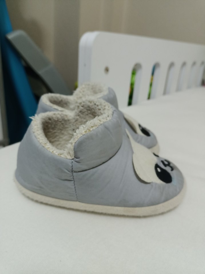 erkek Çocuk Gri Peluş Ev Terliği - Görsel 2