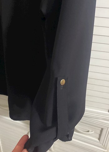 Altın Renk Zincir Detaylı Kadın bluz - Görsel 2