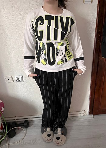 Beyaz sweatshirt kız çocuğu - Görsel 3