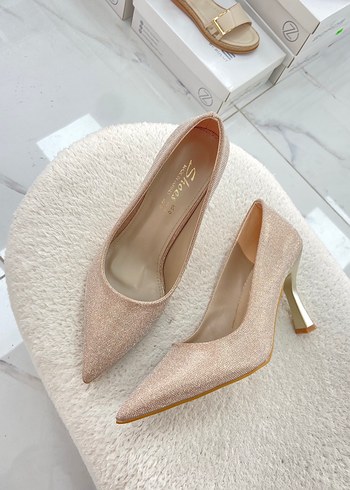 Diğer Gold Stiletto Kadın Topuklu ayakkabı
