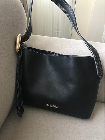 Jacquemus kol çantası