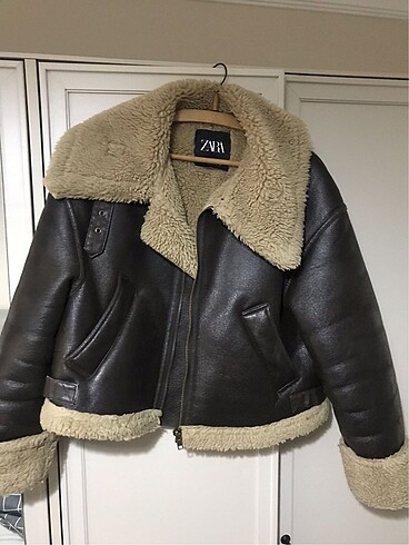 Zara kürklü mont