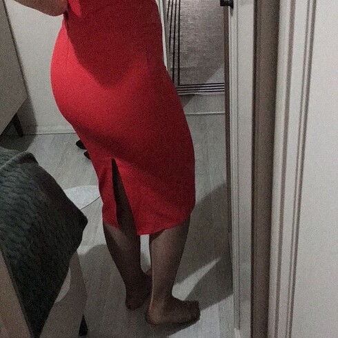Zara Kırmızı midi boy elbise
