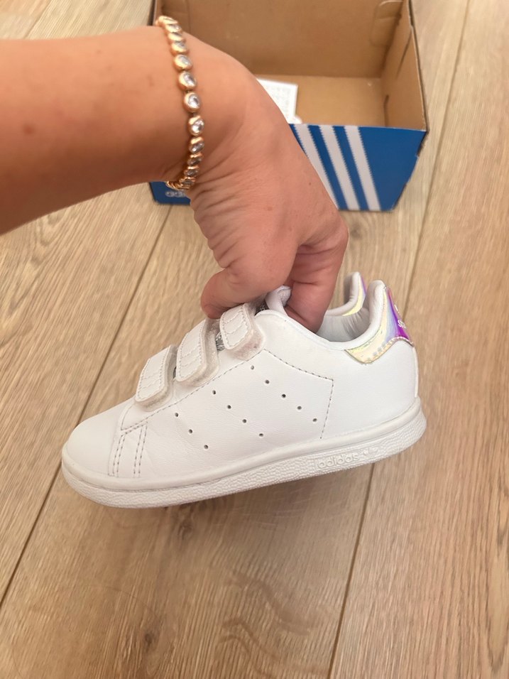 Kızlar için Beyaz Cırt Cırtlı Spor Ayakkabı - Görsel 3