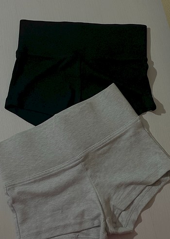 Bershka Gri Ve Siyah İkili Mini Şort
