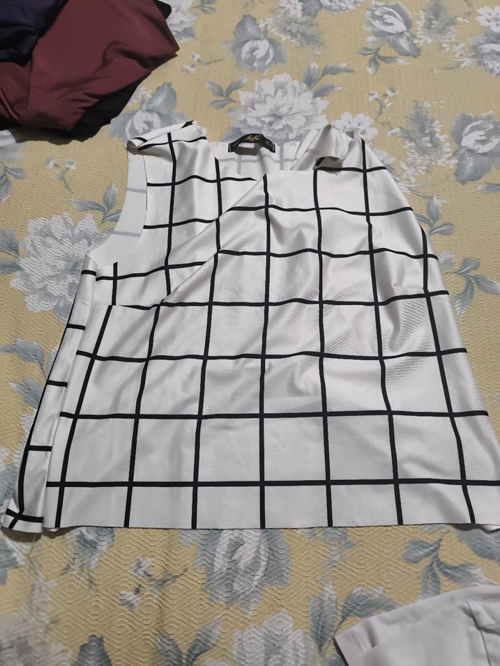 Beyaz Crop ve Atlet - Görsel 4