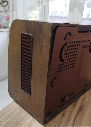 magnet marka orjinal fmli lambalı çalışır durumda antika radio - Görsel 2