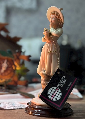 Bej Pastel Figürin, Claudio Vivian İmzalı - Görsel 3