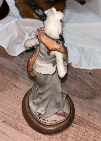 Sandra HERRIi imzalı Kadın Biblo - Görsel 3