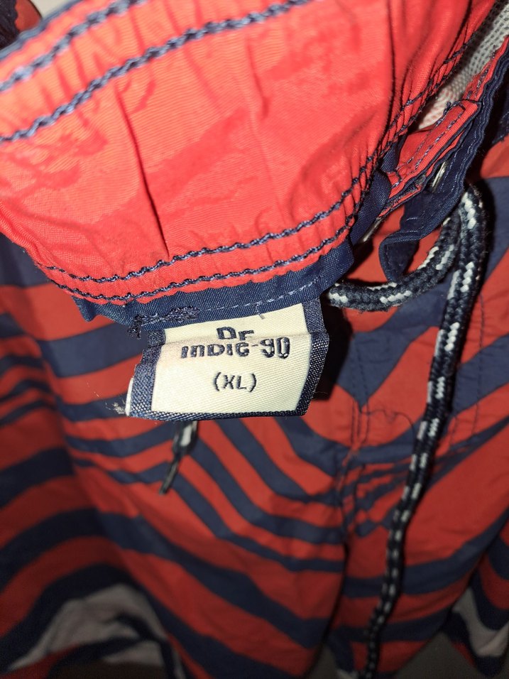 Kırmızı Lacivert Çizgili Erkek Şort - Görsel 2