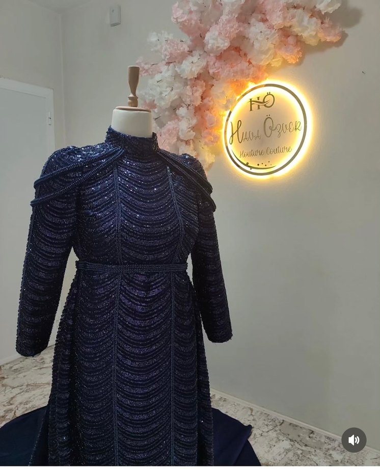 Kadın Lacivert Payetli Uzun Abiye Elbise - Görsel 4