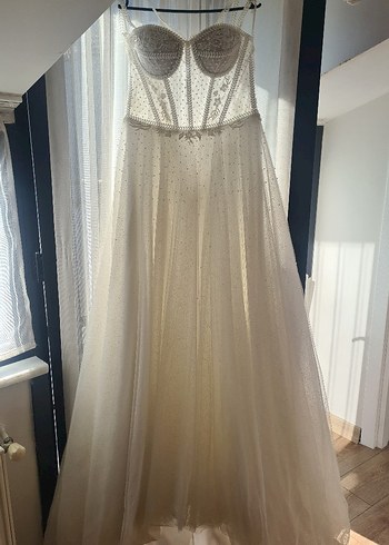 Gelinlik Çarpraz Askılı İşlemeli Vintage Esintili Gelinlik