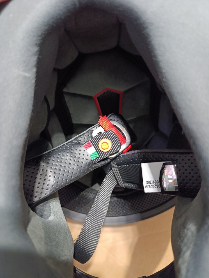 AGV K6 S NARDO GREY S BEDEN - Görsel 4