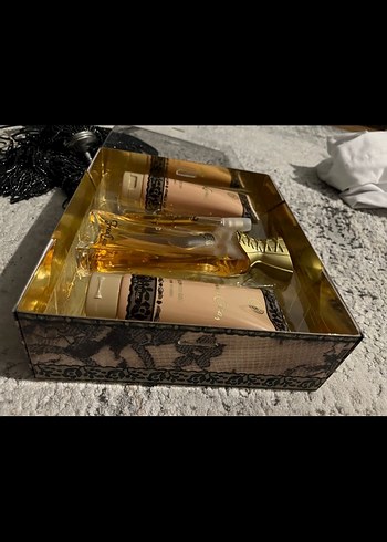 Kadın Parfüm Seti french can can yurtdışı set - Görsel 3