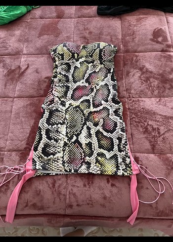 Pembe Yılan Derisi seksi Desenli Mini Elbise - Görsel 5