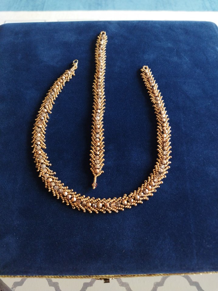 Altın Renk Zincir Detaylı Kısa Kadın Kolyesi ve Bileklik - Görsel 4