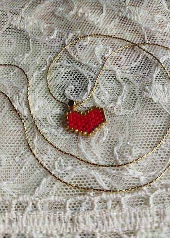 Nakışlı Miyuki Boncuklu Kırmızı Kalp Kolye - Görsel 3