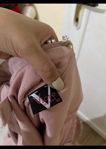 Diğer Bej V Yakalı Uzun Drapeli Abiye Elbise