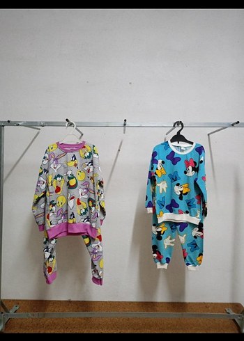 Çocuklar için renkli karakterli pijama takımları - Görsel 5