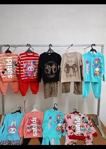 Çocuklar için renkli karakterli pijama takımları - Görsel 14