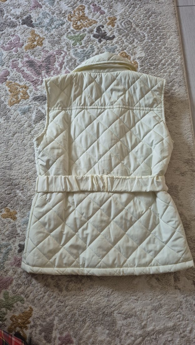 Düğmeli Kemerli Beyaz Kadın Yelek - Görsel 2