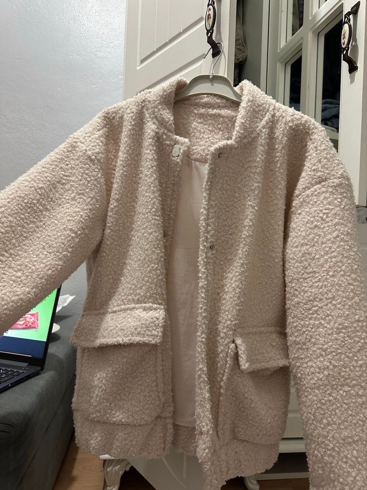 Bej Peluş Detaylı Midi Kadın Ceket - Görsel 3