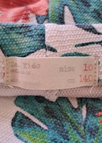 10 Yaş Beden Zara Kids Collection, çiçek desenli şort