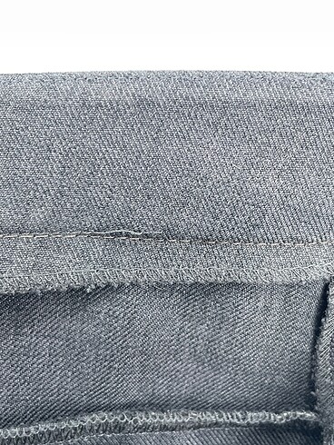 38 Beden gri Renk PreLoved Kumaş Pantolon %70 İndirimli.