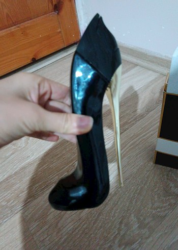 Carolina Herrera Good Girl Kadın Parfümü - Görsel 3