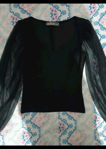 Uzun Kollu, Siyah Gotik V Yakalı Bluz - Görsel 3