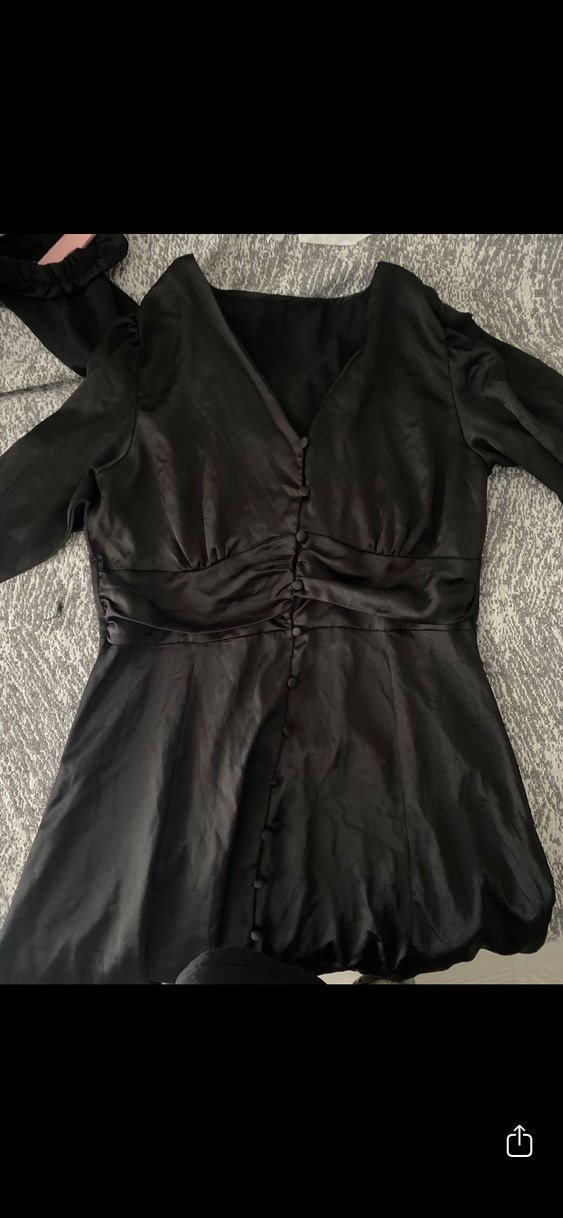 Siyah Düğmeli Uzun Gotik Elbise - Görsel 2