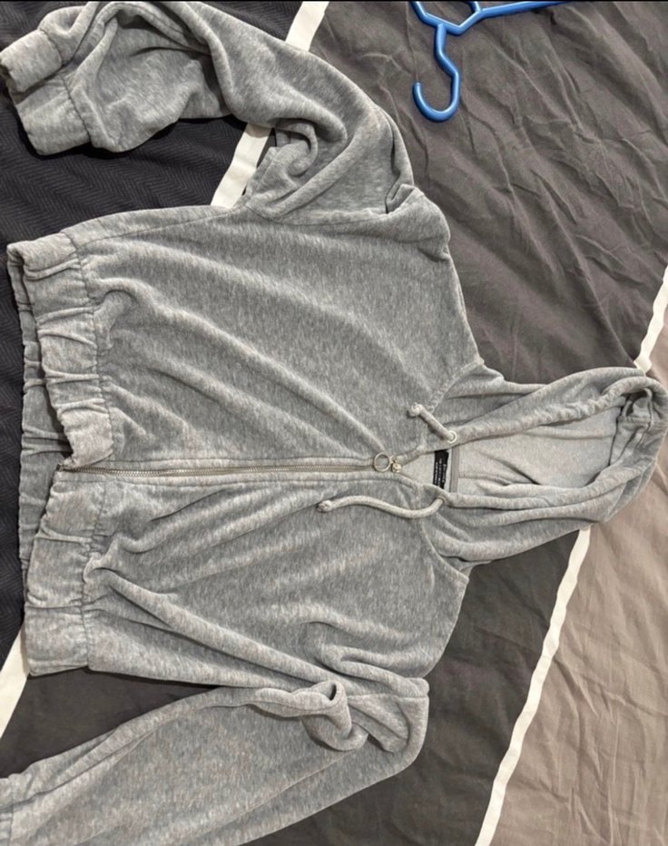 Gri Fermuarlı Kısa Sweatshirt - Görsel 2